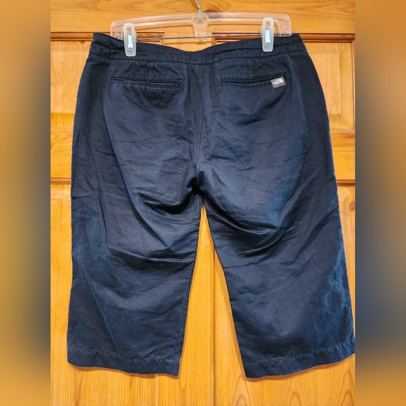 The North Face Ladies Hiking Capris, Black, Size 10 - Picture 8 of 8